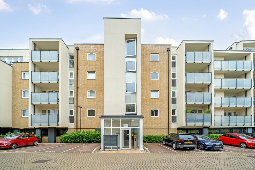 for sale perkins gardens london 33820 - Gibbs Gillespie