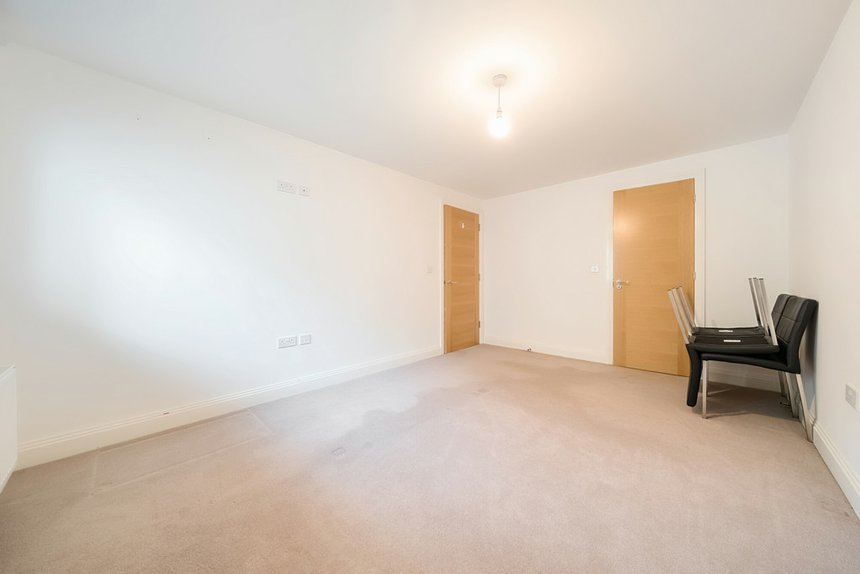 for sale perkins gardens london 33820 - Gibbs Gillespie