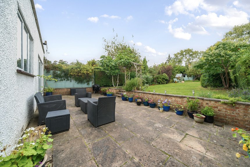 under offer pinn way london 33826 - Gibbs Gillespie