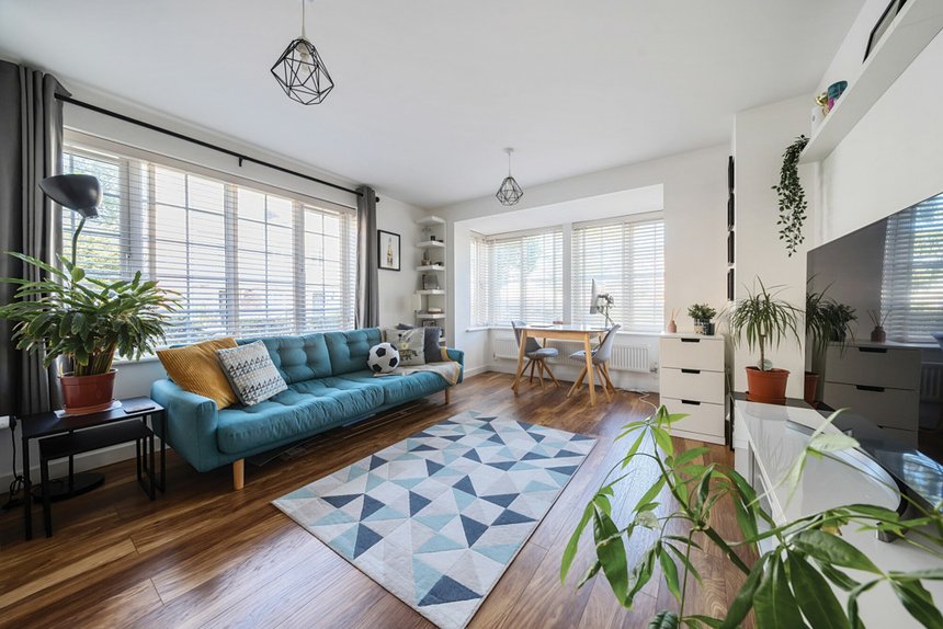 under offer wren lane london 33839 - Gibbs Gillespie