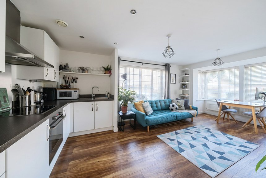 under offer wren lane london 33839 - Gibbs Gillespie