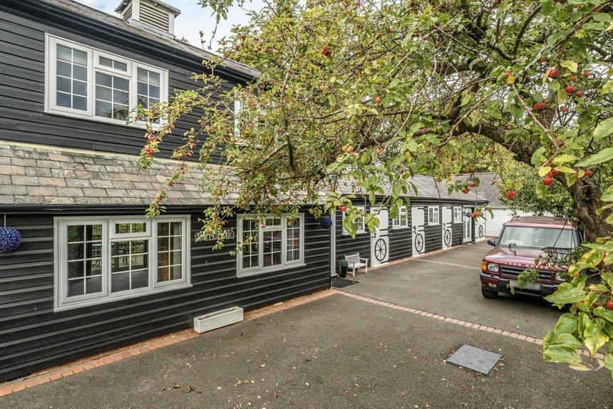 for sale wood lane london 33850 - Gibbs Gillespie