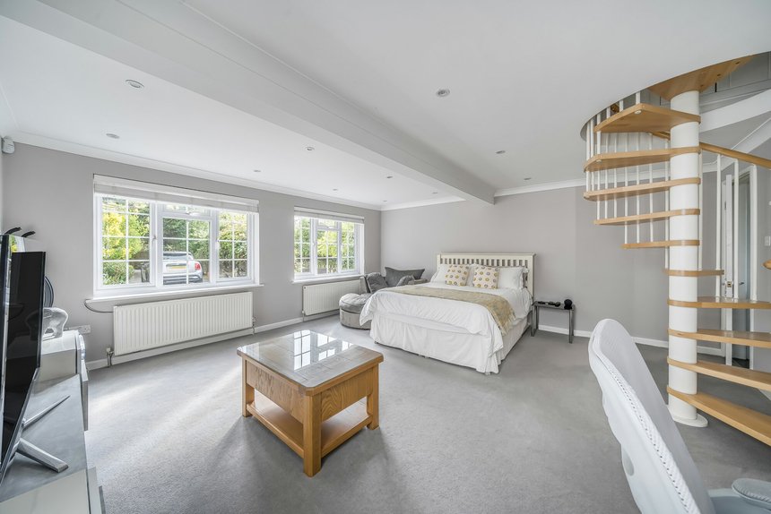 for sale wood lane london 33850 - Gibbs Gillespie