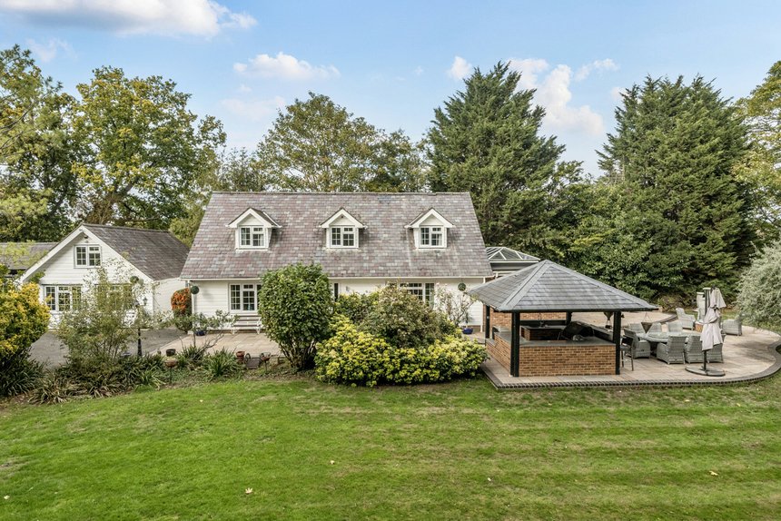 for sale wood lane london 33850 - Gibbs Gillespie