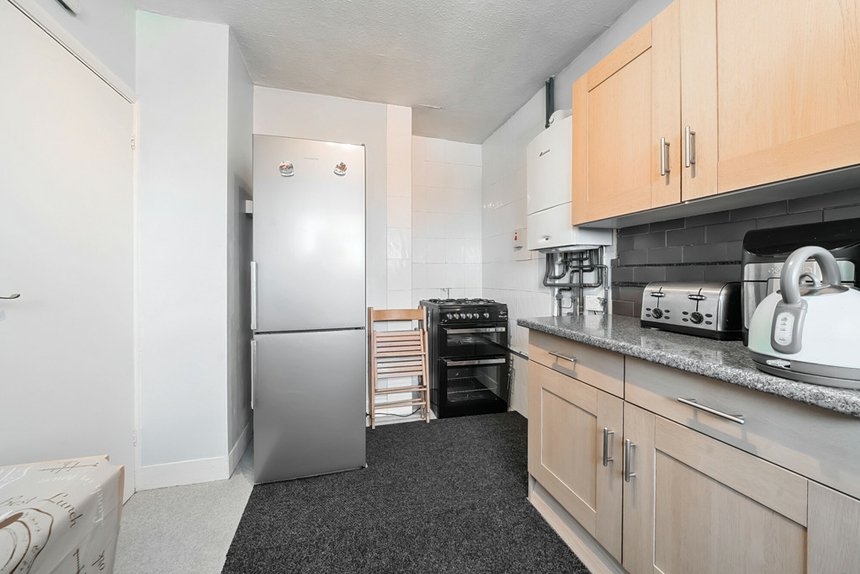 under offer muirfield road london 33859 - Gibbs Gillespie