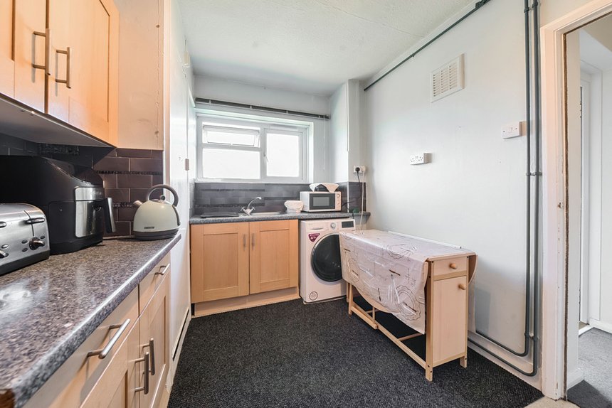 under offer muirfield road london 33859 - Gibbs Gillespie