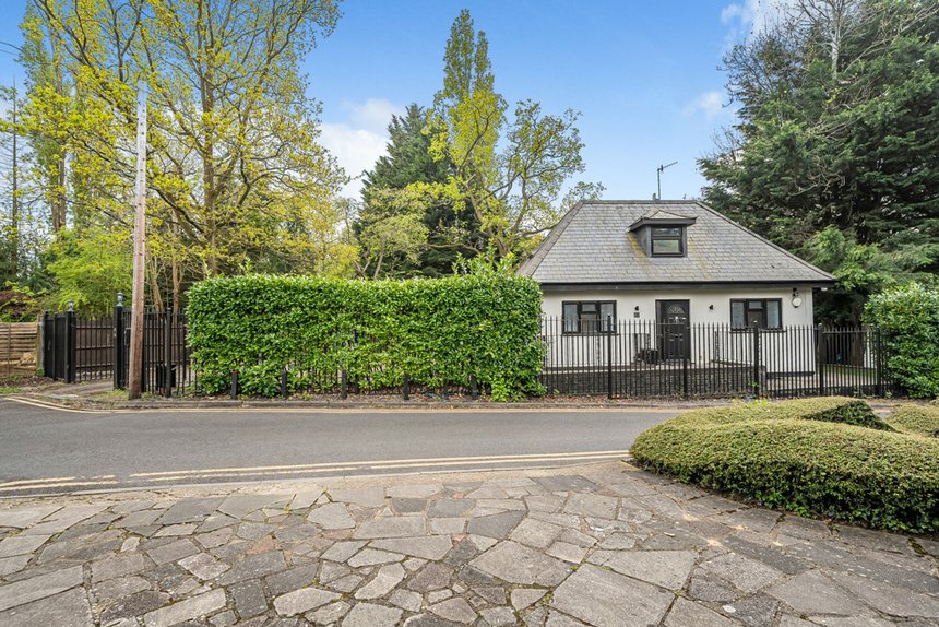 for sale westbury road london 33860 - Gibbs Gillespie