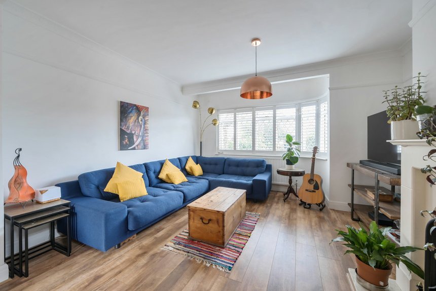 under offer beechcroft avenue london 33874 - Gibbs Gillespie