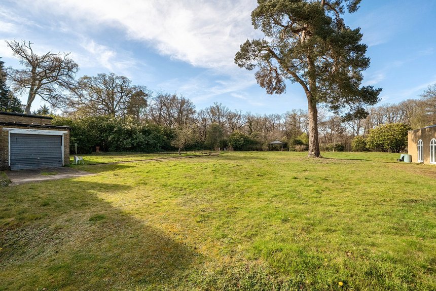 for sale slade oak lane london 33875 - Gibbs Gillespie