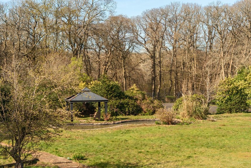 for sale slade oak lane london 33875 - Gibbs Gillespie