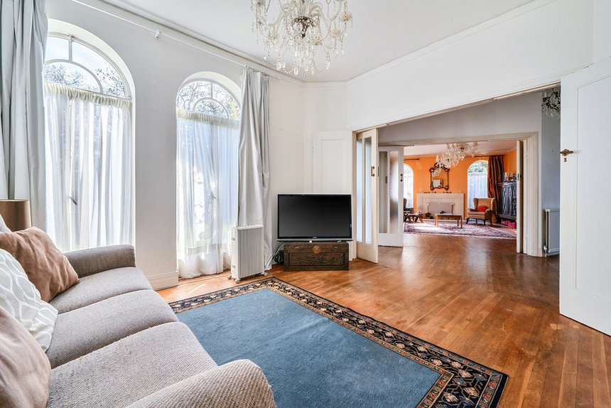 for sale slade oak lane london 33875 - Gibbs Gillespie