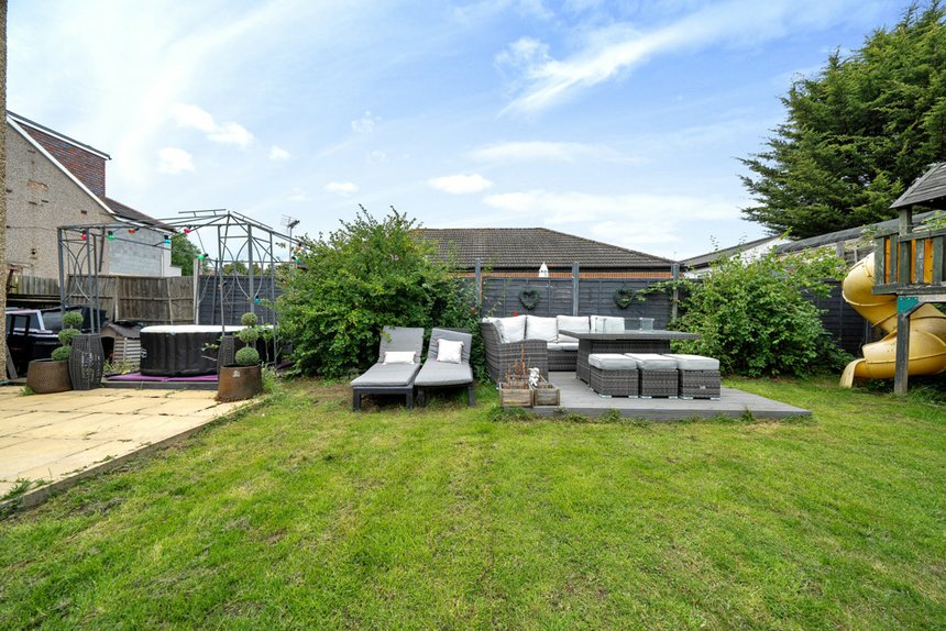 for sale rushdene close london 33890 - Gibbs Gillespie