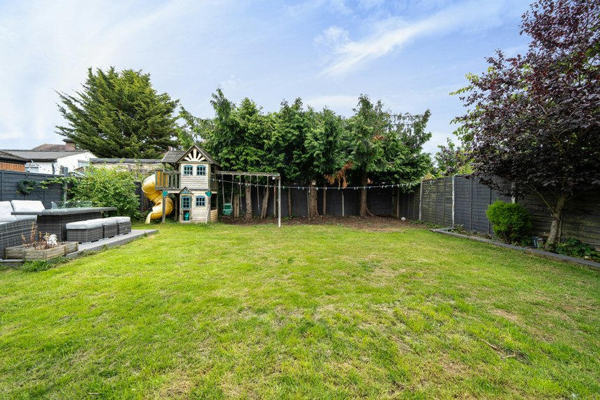 for sale rushdene close london 33890 - Gibbs Gillespie