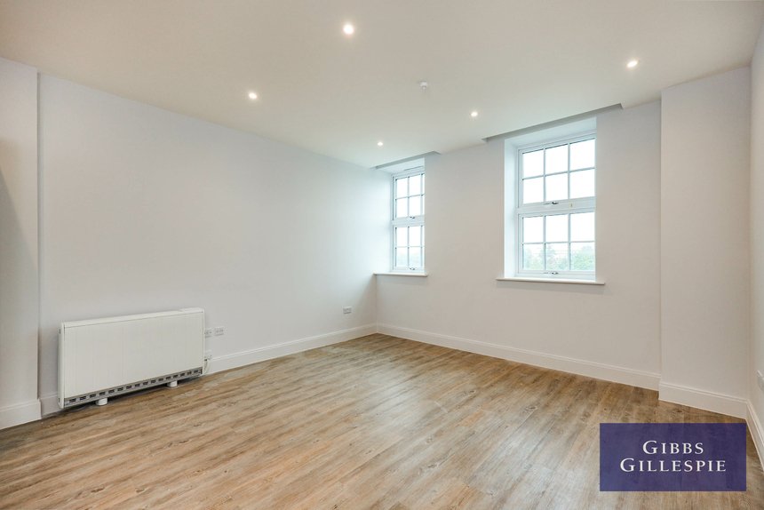 available flat 99 london 33970 - Gibbs Gillespie