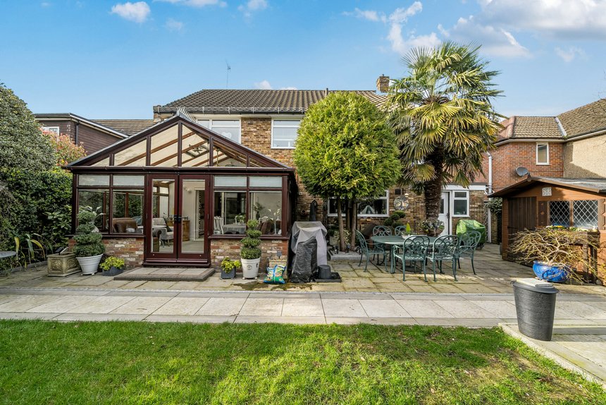 for sale highfield way london 3418 - Gibbs Gillespie