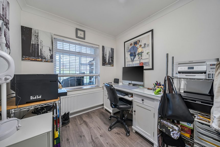 for sale highfield way london 3418 - Gibbs Gillespie