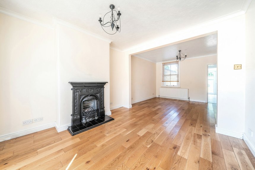 for sale park road london 34239 - Gibbs Gillespie