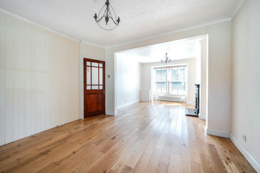 for sale park road london 34239 - Gibbs Gillespie