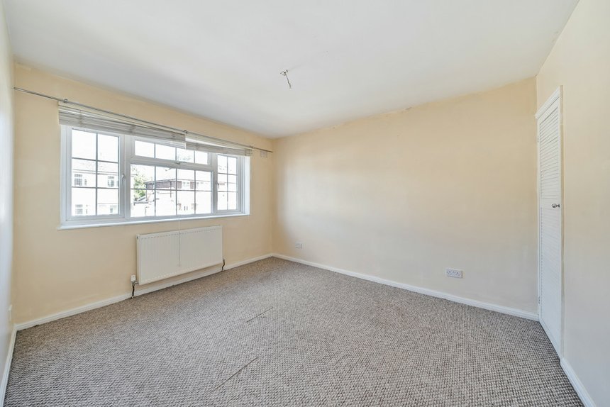 for sale oxford drive london 34243 - Gibbs Gillespie