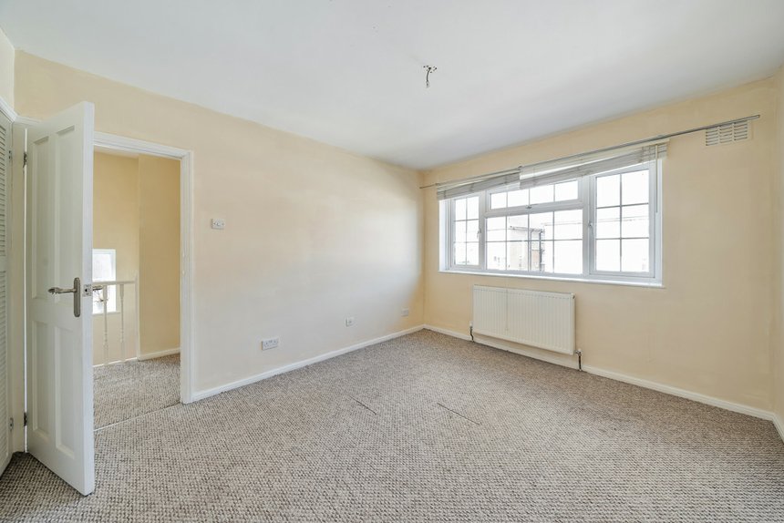 for sale oxford drive london 34243 - Gibbs Gillespie