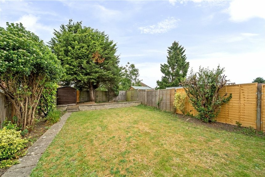 for sale du cros drive london 34254 - Gibbs Gillespie