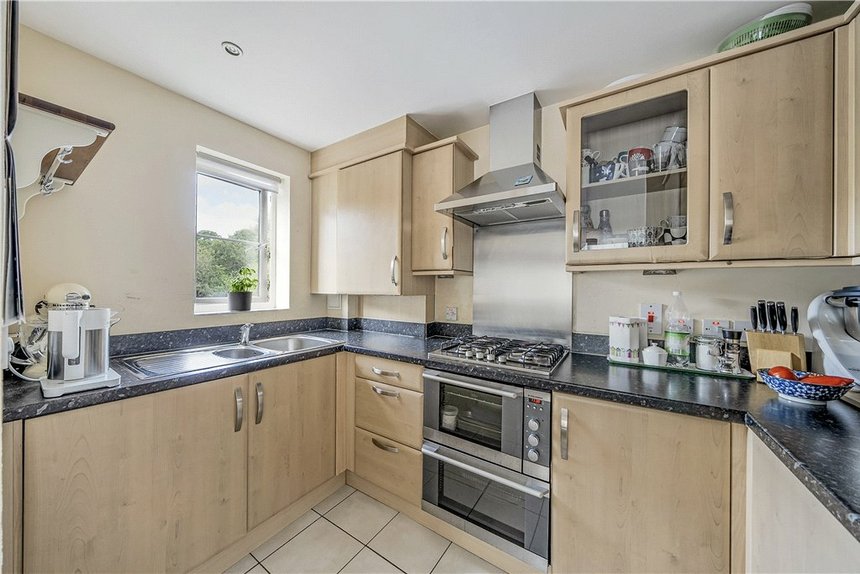 for sale gilbert white close london 34266 - Gibbs Gillespie