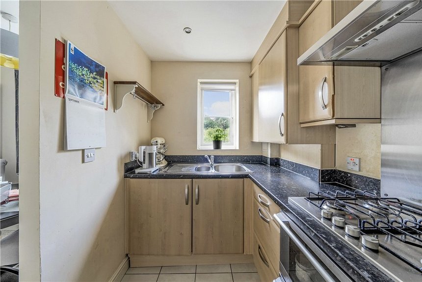 for sale gilbert white close london 34266 - Gibbs Gillespie