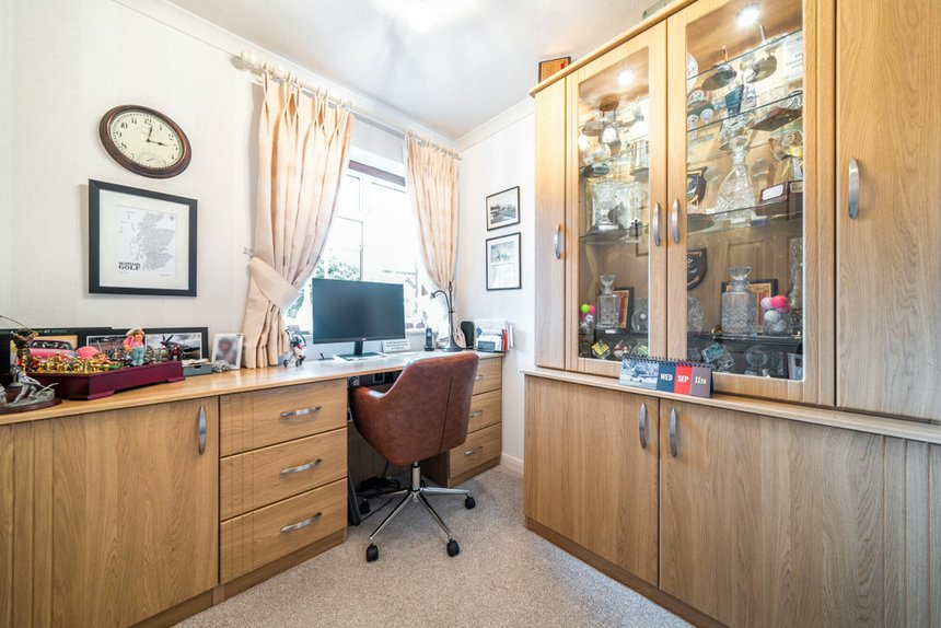 for sale vine grove london 34267 - Gibbs Gillespie