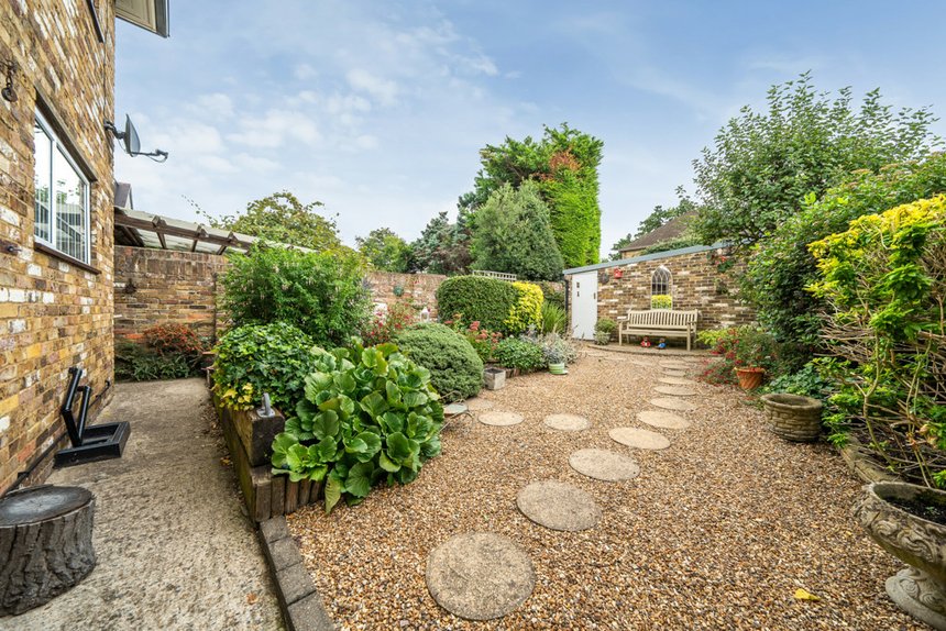 for sale vine grove london 34267 - Gibbs Gillespie