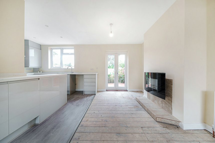 under offer gresham road london 34268 - Gibbs Gillespie