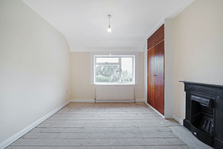 under offer gresham road london 34268 - Gibbs Gillespie