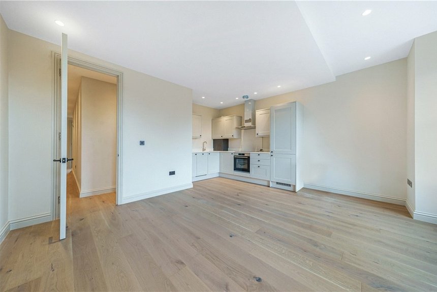 under offer julian avenue london 34270 - Gibbs Gillespie