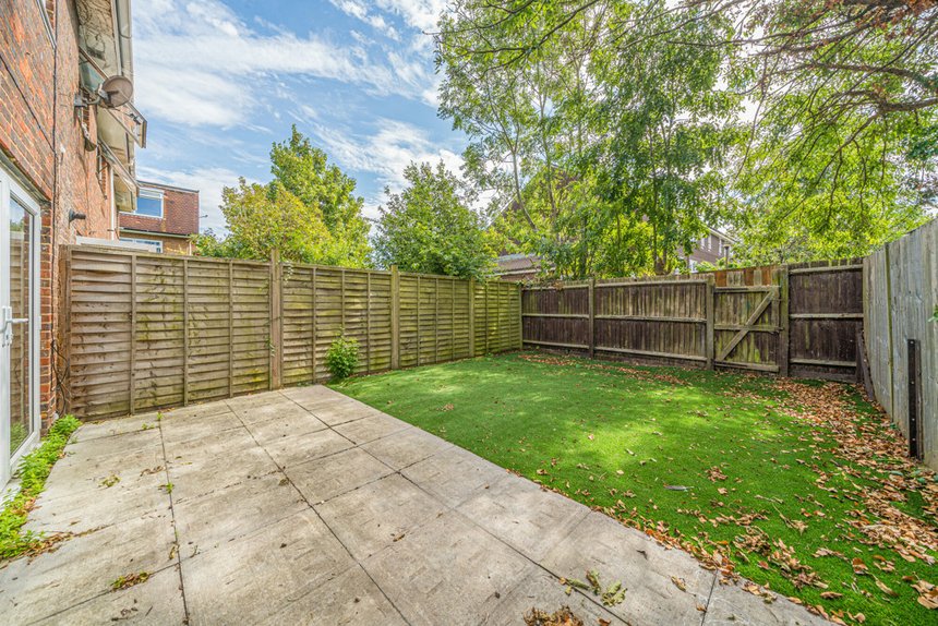 under offer rowan close london 34276 - Gibbs Gillespie