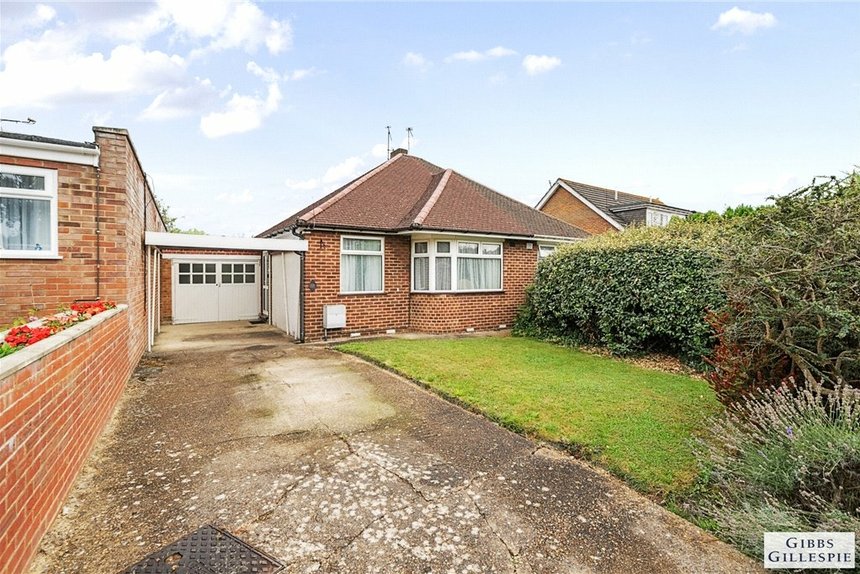 under offer dalmeny close london 34278 - Gibbs Gillespie