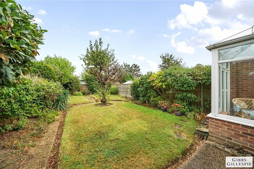 under offer dalmeny close london 34278 - Gibbs Gillespie