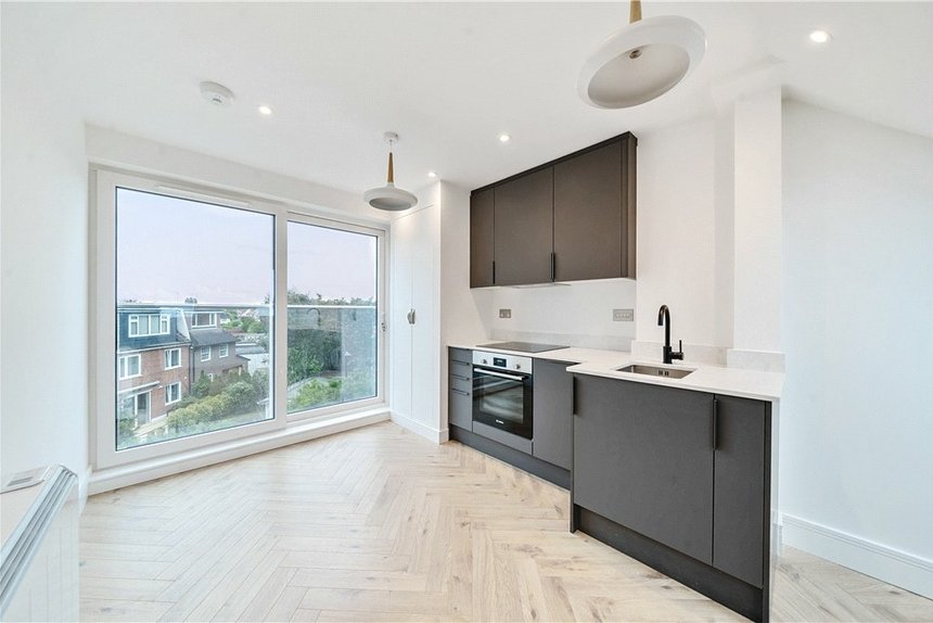 under offer walton way london 34286 - Gibbs Gillespie