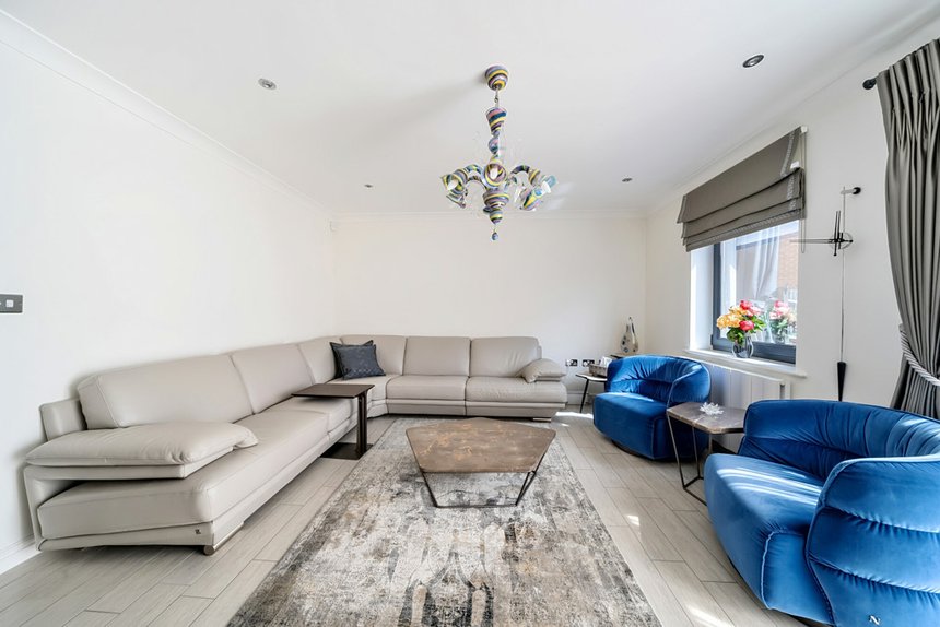 for sale churchill road london 34288 - Gibbs Gillespie