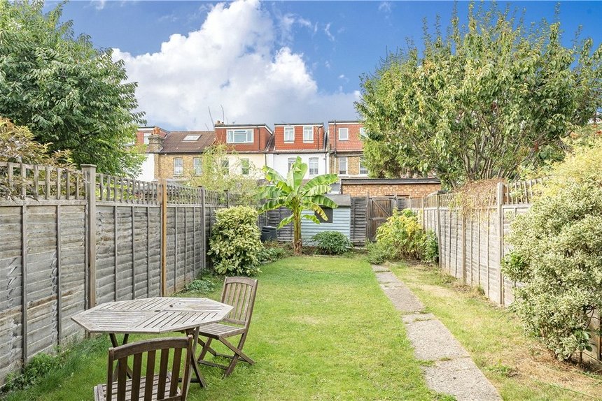 for sale bernard avenue london 34318 - Gibbs Gillespie