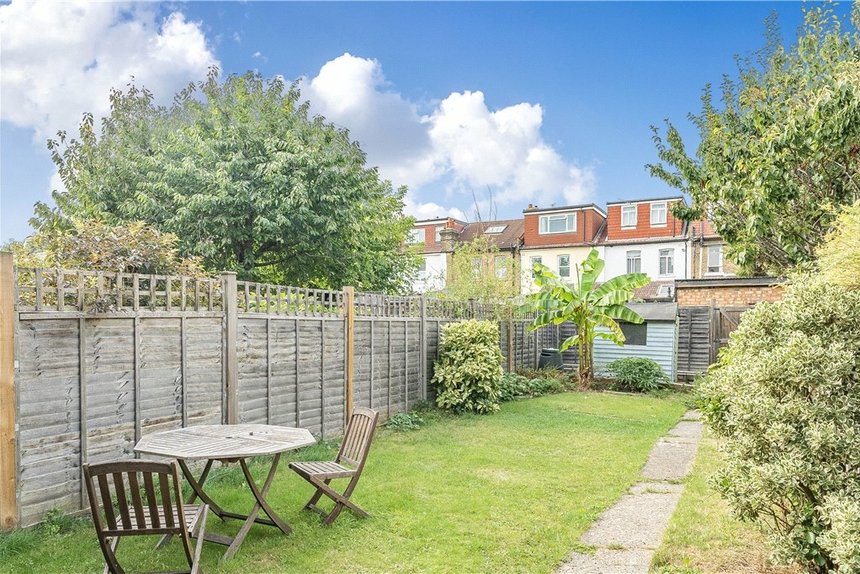 for sale bernard avenue london 34318 - Gibbs Gillespie