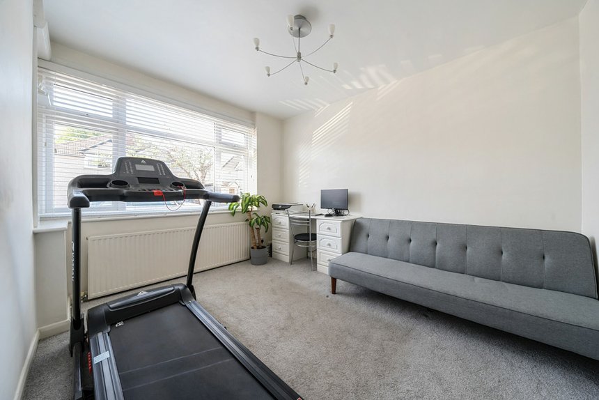 for sale malvern way london 34324 - Gibbs Gillespie