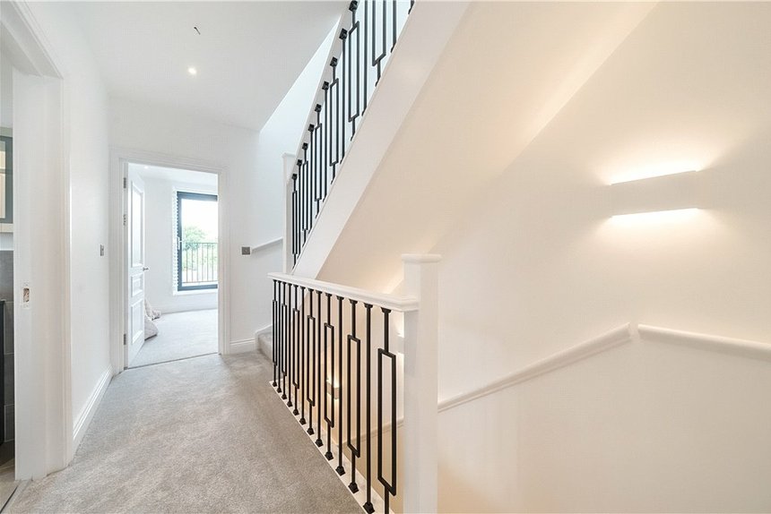 for sale richmond road london 34334 - Gibbs Gillespie