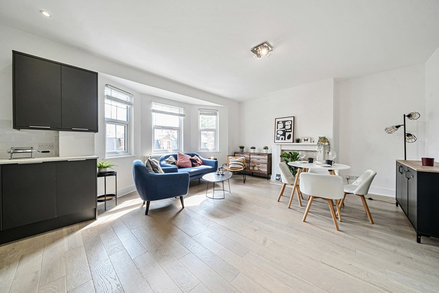 under offer green lane london 34349 - Gibbs Gillespie