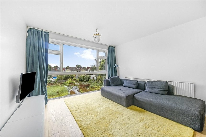 for sale stratton close london 34362 - Gibbs Gillespie