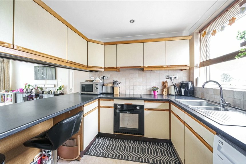 for sale hawkesworth close london 34363 - Gibbs Gillespie