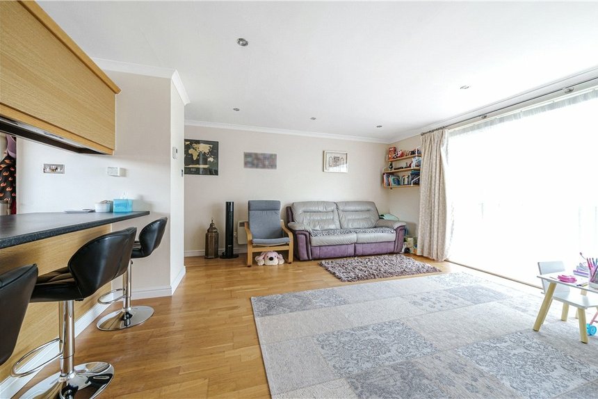 for sale hawkesworth close london 34363 - Gibbs Gillespie