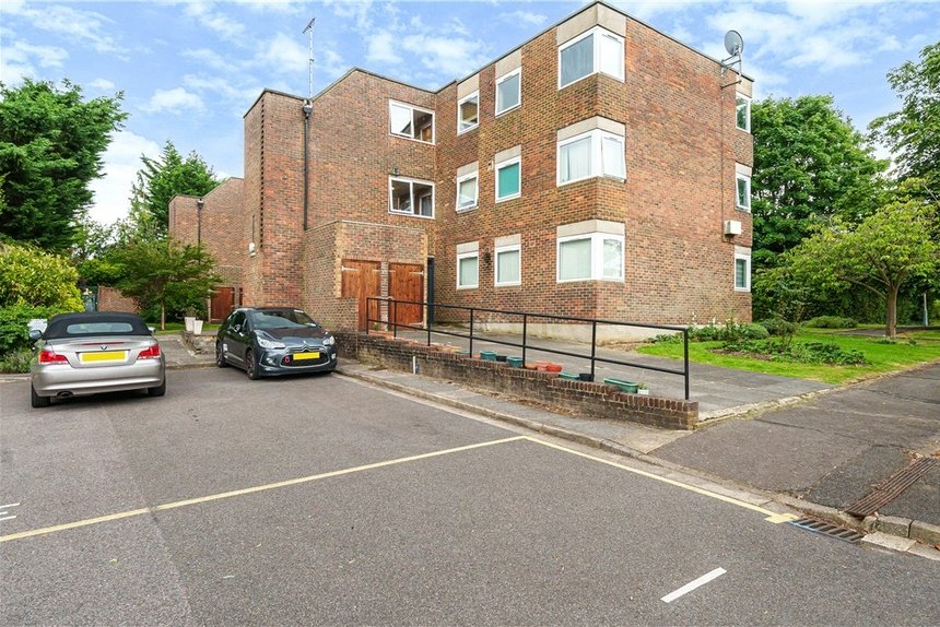 for sale hawkesworth close london 34363 - Gibbs Gillespie