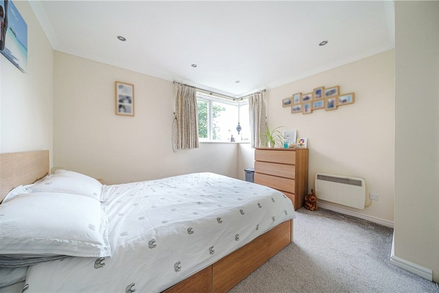 for sale hawkesworth close london 34363 - Gibbs Gillespie