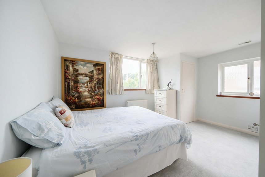 for sale bay tree walk london 34365 - Gibbs Gillespie