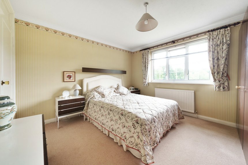 for sale moreland drive london 34368 - Gibbs Gillespie