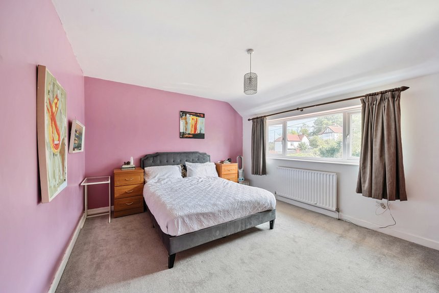 for sale dibden hill london 34373 - Gibbs Gillespie